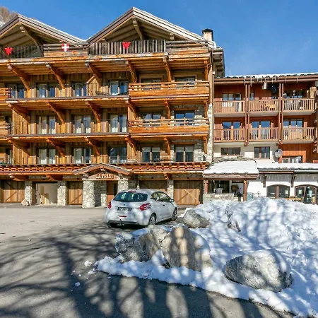 Luxueux 4 Pièces Avec Balcon, Cheminée Et Services Conciergerie à - Fr-1-694-65 * Val-dʼIsère